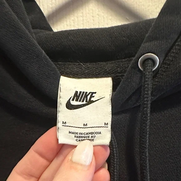 Nike Men's Black Hoodie with Vibrant Orange and Blue Logo - Picture 3 of 7